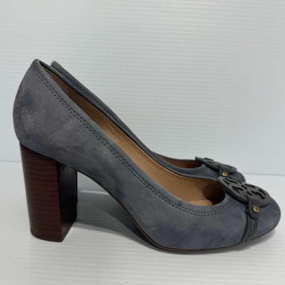 Tory Burch Mini Miller Gray Suede Logo Heels Size 8 1/2 - Picture 10 of 15